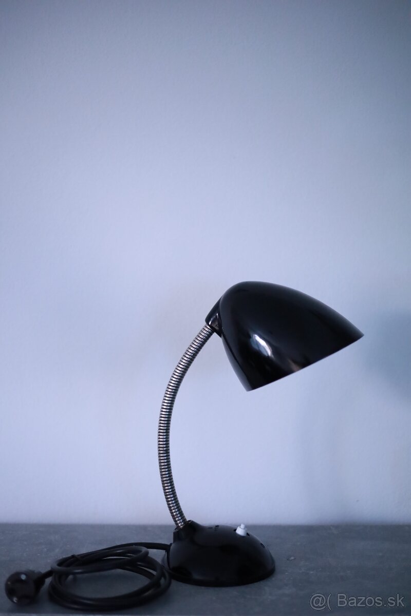 Vintage bakelitová stolná lampa
