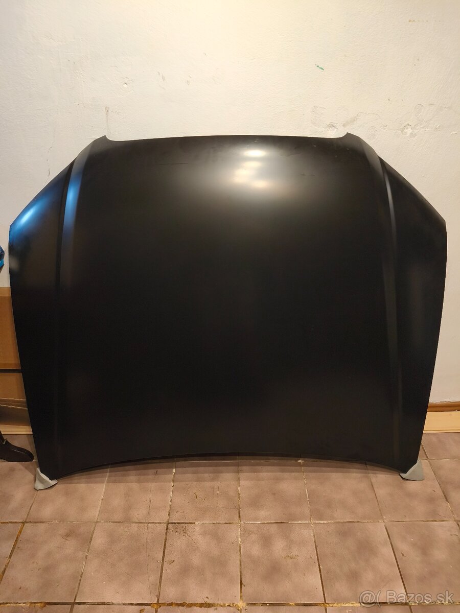 A4 b7 kapota