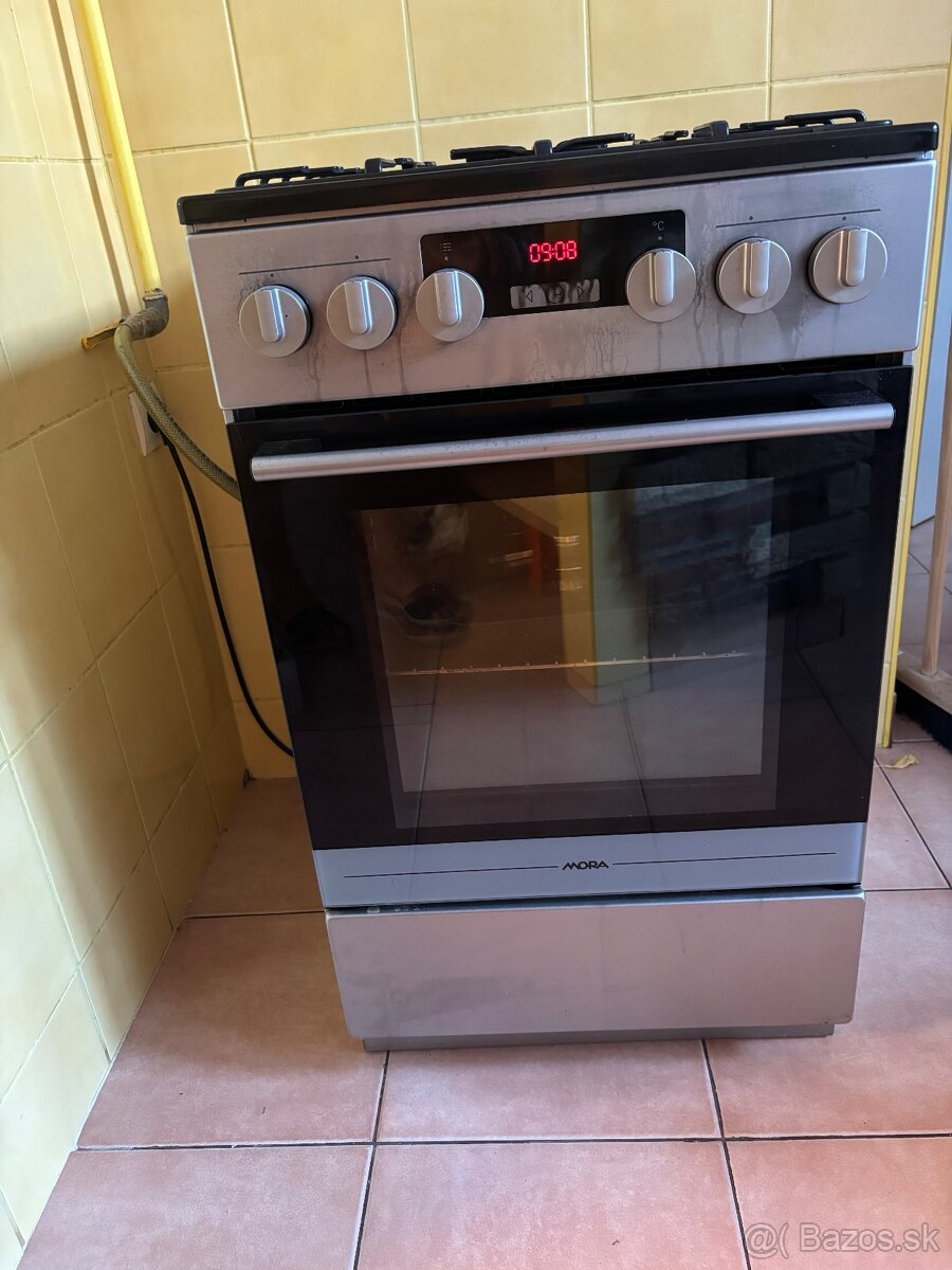 Sporák Mora K868AS
