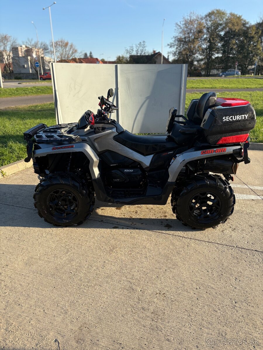 Can-Am Outlander max 1000