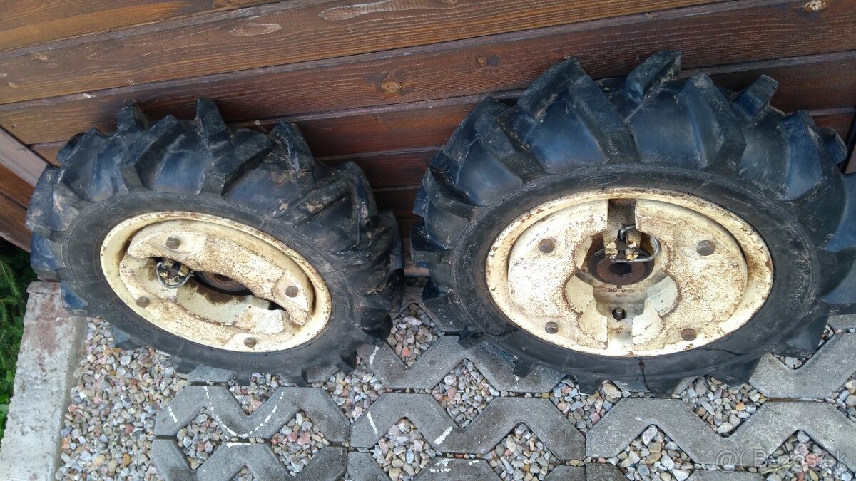 Kolesá Vari, Terra, Agzat