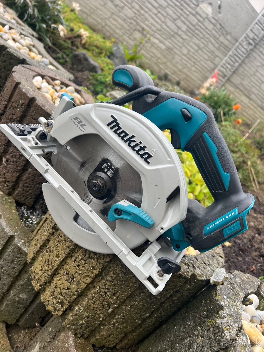 Makita DHS680