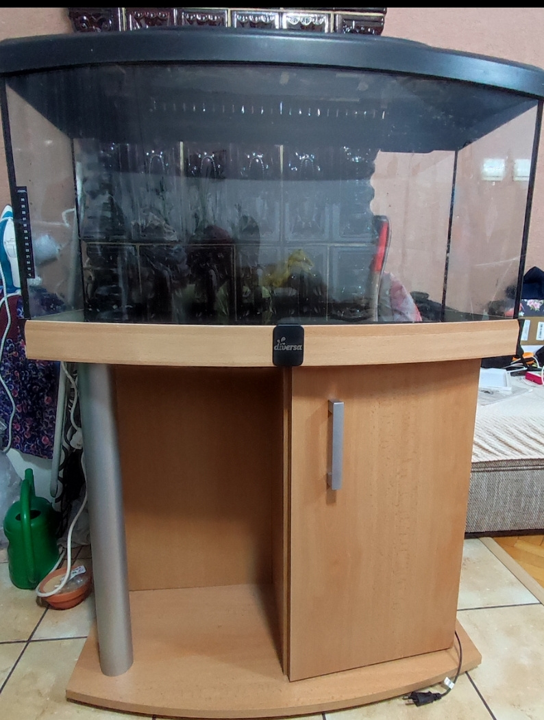 akvárium o skrinkou