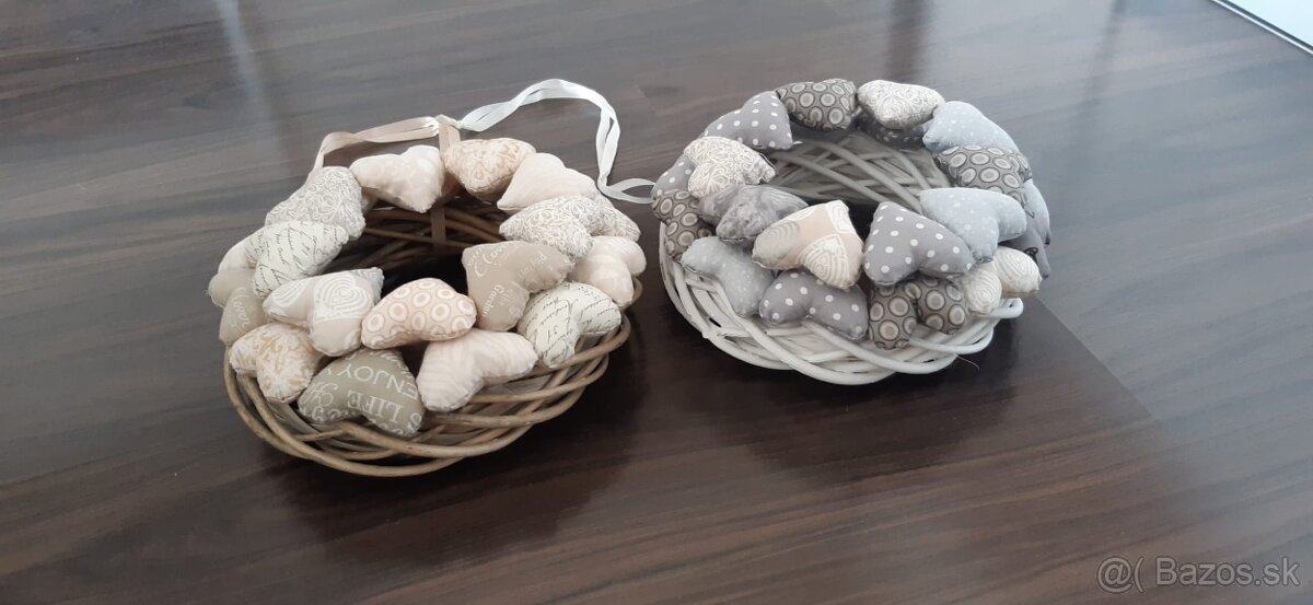 Ozdobný veniec v provensálskom štýle