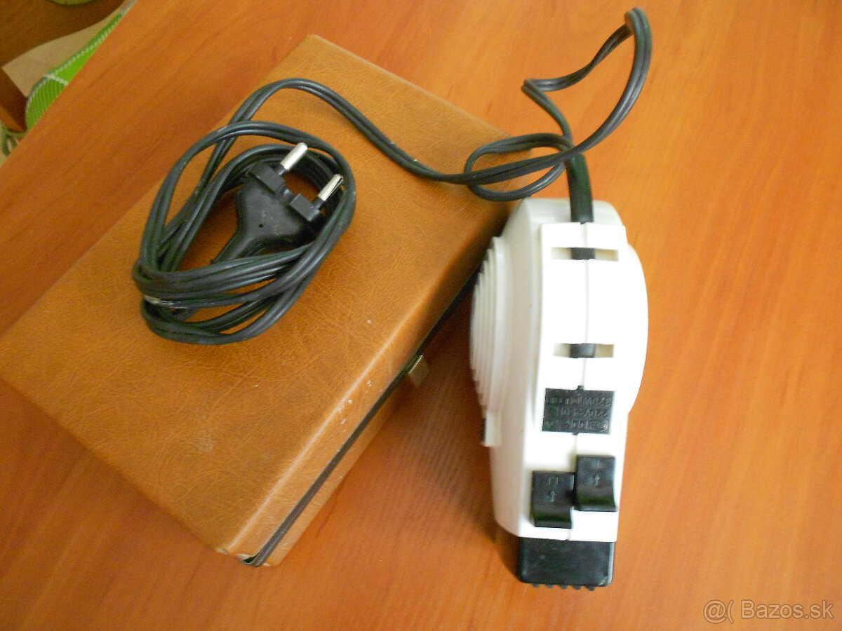 Predám cestovný fén, žehliacu dosku