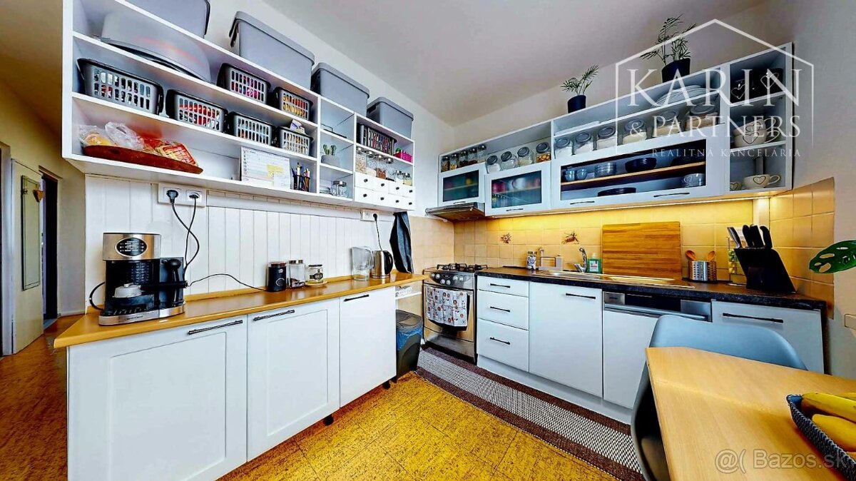 TOP CENA 3- izbový byt s klimatizáciou a balkónom na Sliači