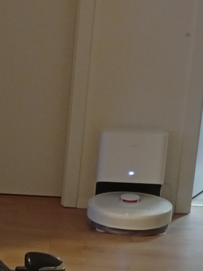 Predám ako nový robotický vysávač xiaomi mop C10