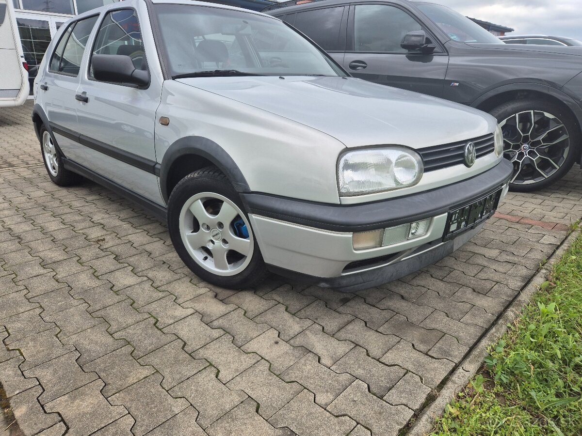 GOLF MK3 - 1,8 BENZIN - 66 KW