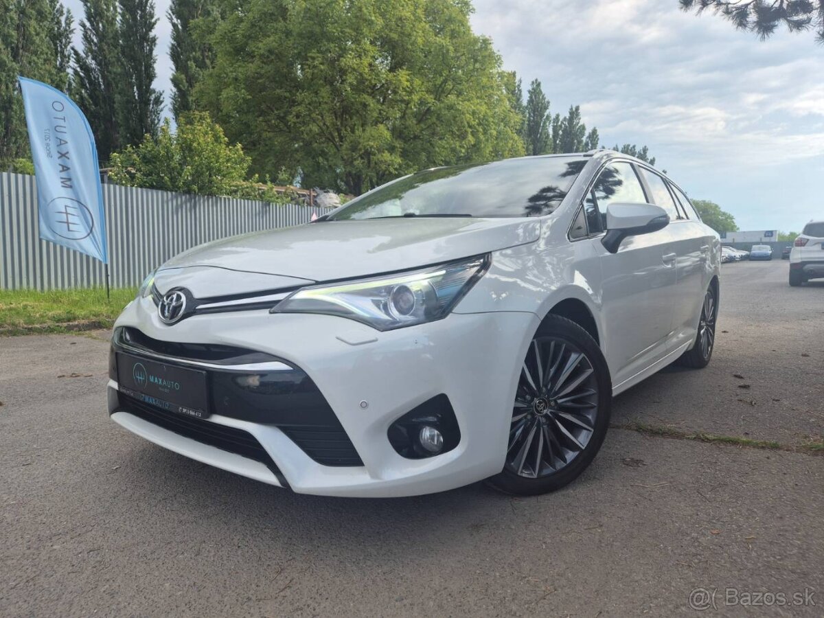 Predám Toyota Avensis Combi 2.0 Valvematic Executive MDS