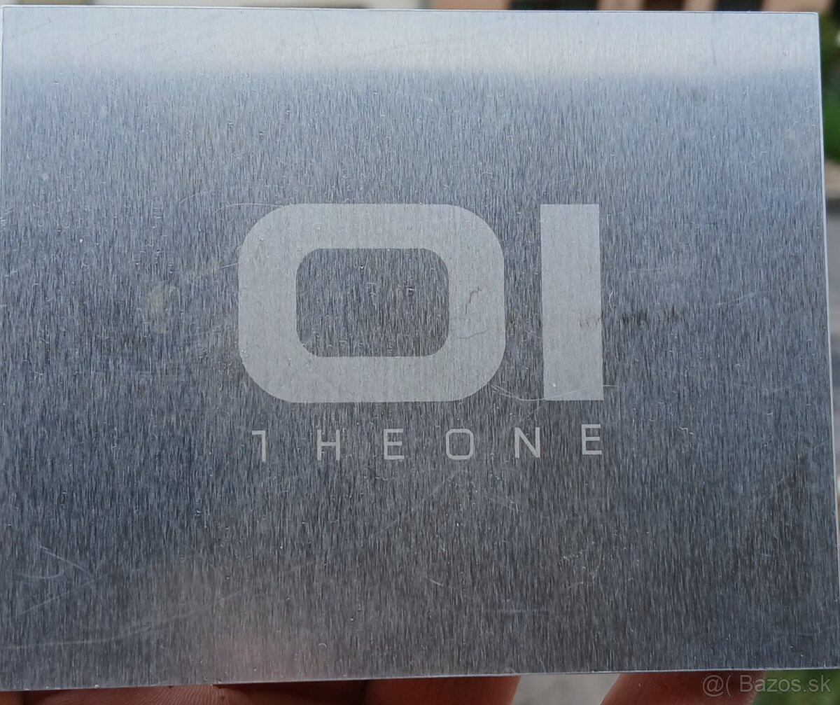 Hodiny OI theone