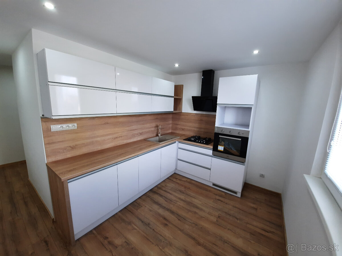 Na predaj nanovo prerobený 2 izbový byt s balkónom na Štúrov