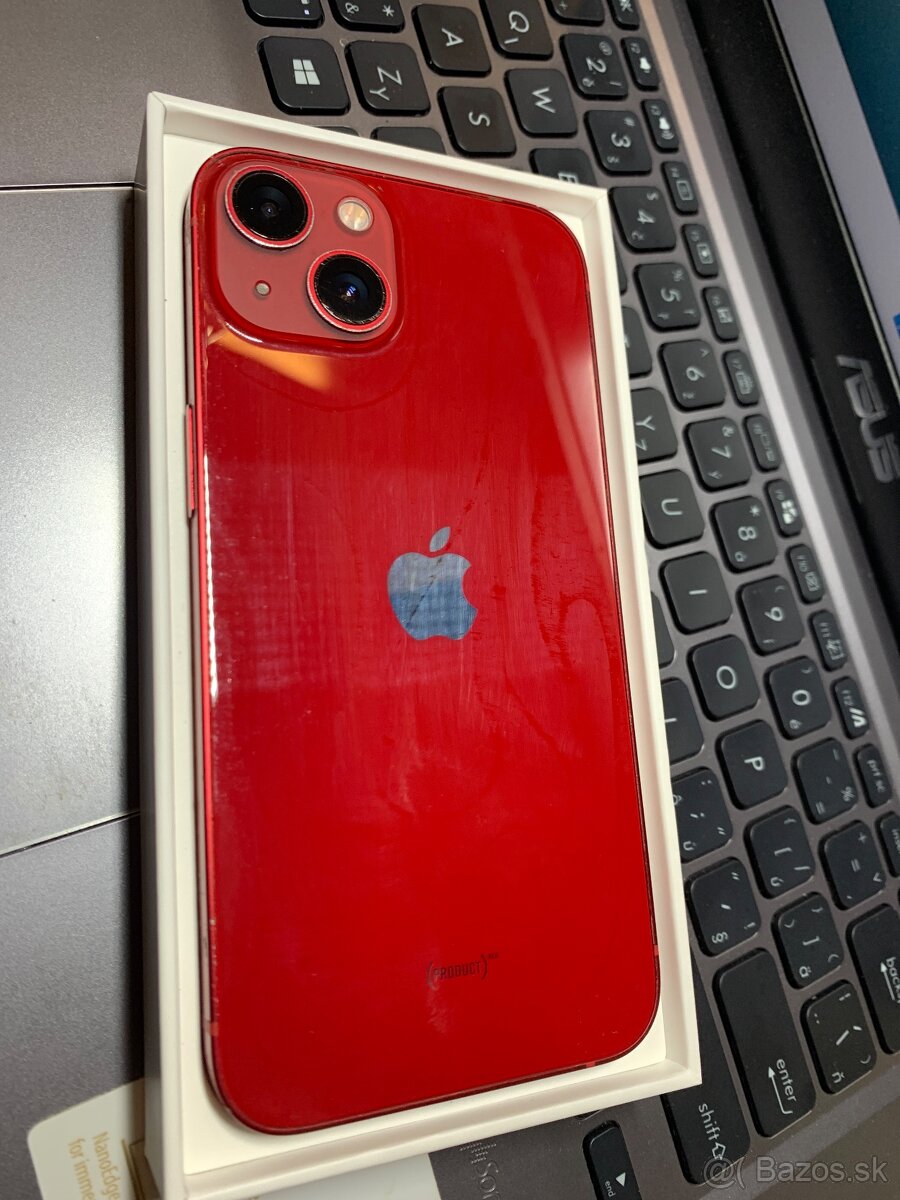 Apple iPhone 13 128GB red