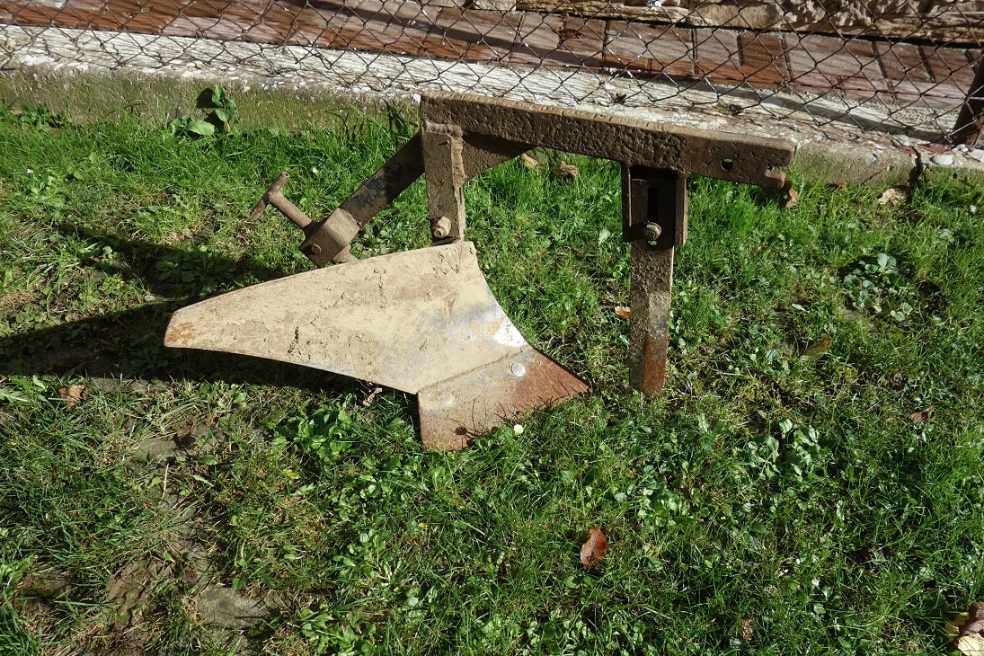 pluh na oranie jednoradličný