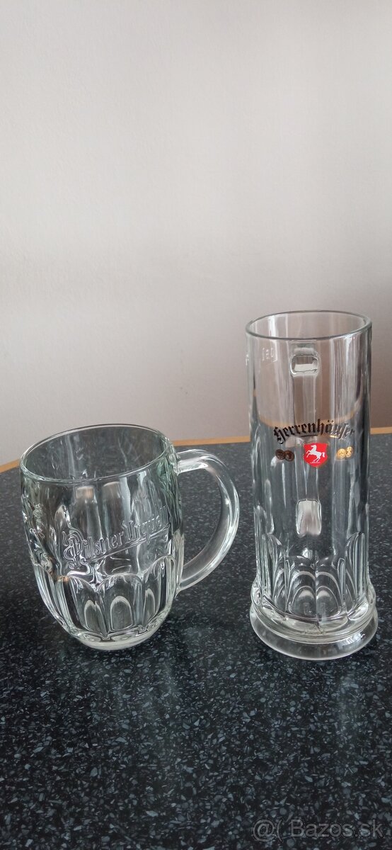 Sklenené poháre