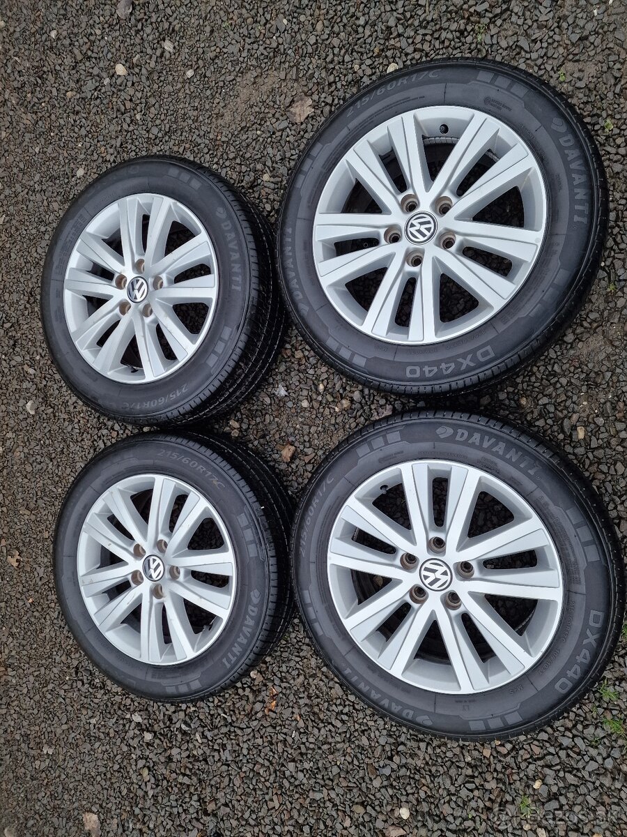 Alu disky 17"5×120 obute 215/60R17 VW T5 T6