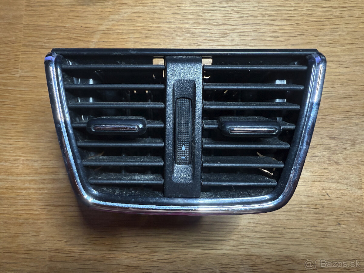 Predam mriezky klimatizacie SKODA OCTAVIA 3