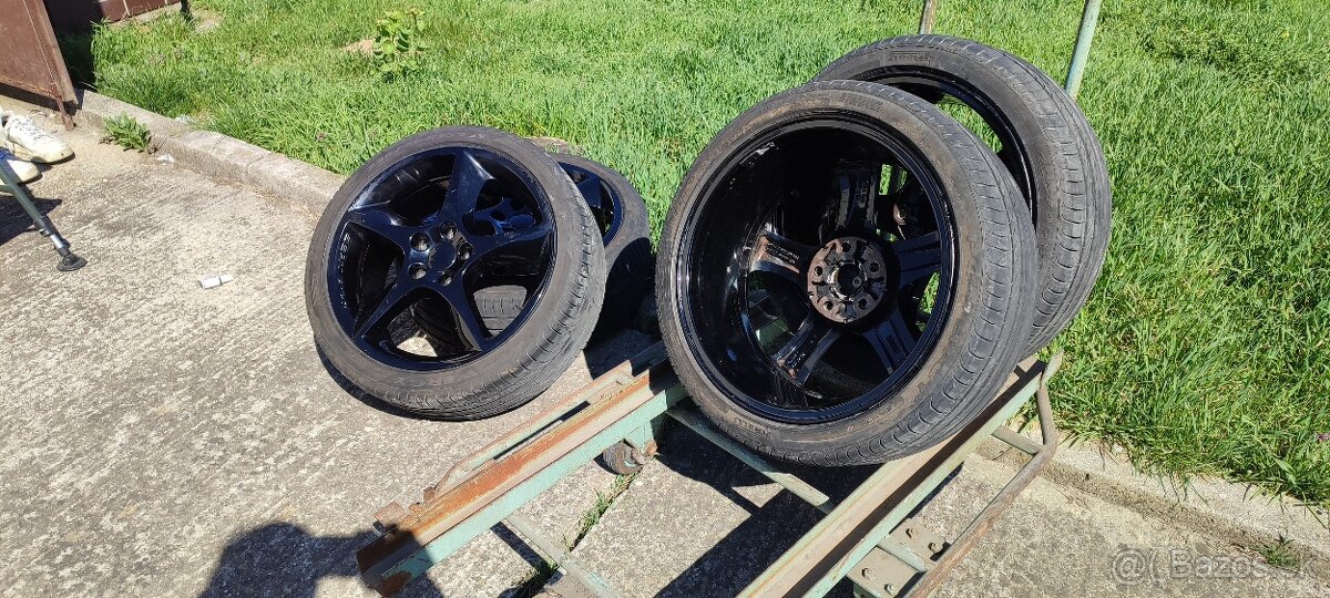 Predám pneumatiky pirelli s diskami 225/40 R18 92Y