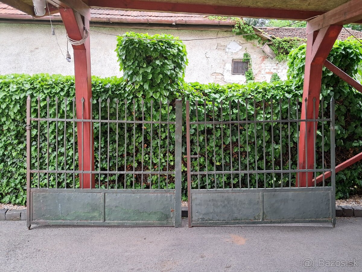 Brána