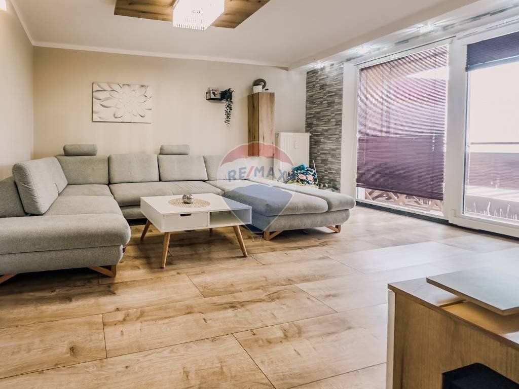 Kompletne zrekonštruovaný 3 izbový byt s balkónom na predaj