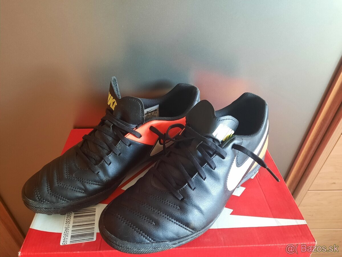Predám tarfy Nike Tiempo Rio