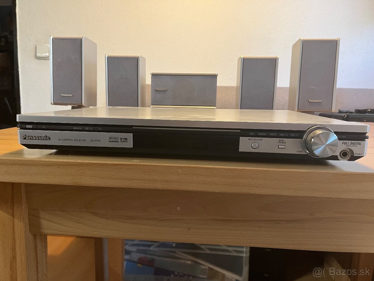 Predam zosilňovač Panasonic vratane 5 reproduktorov