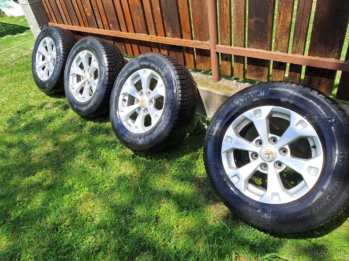 Elektróny s pneu l200 245/65R17 107H.