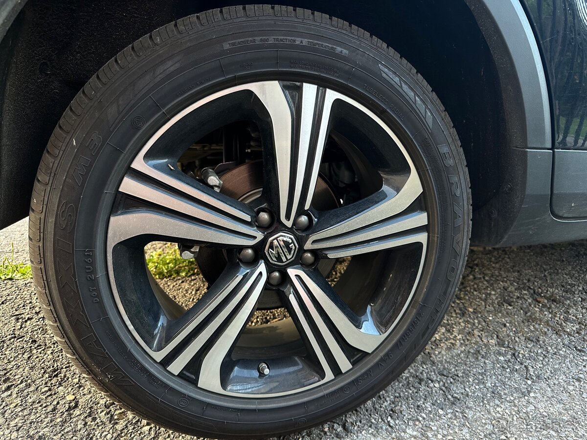Pneumatiky letne Maxxis Bravo R17