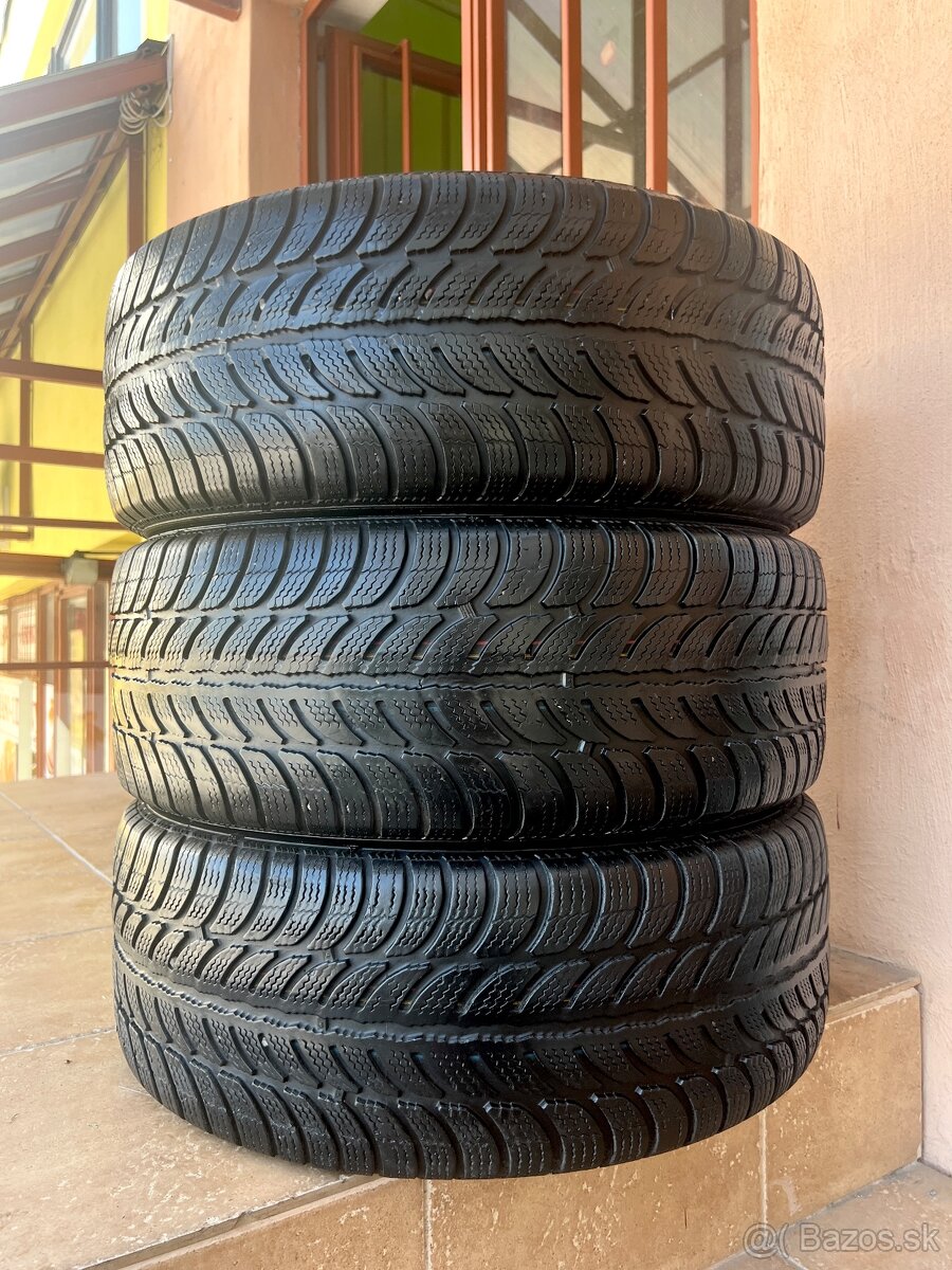 205/55 R16 zimné pneumatiky - 3 kusy