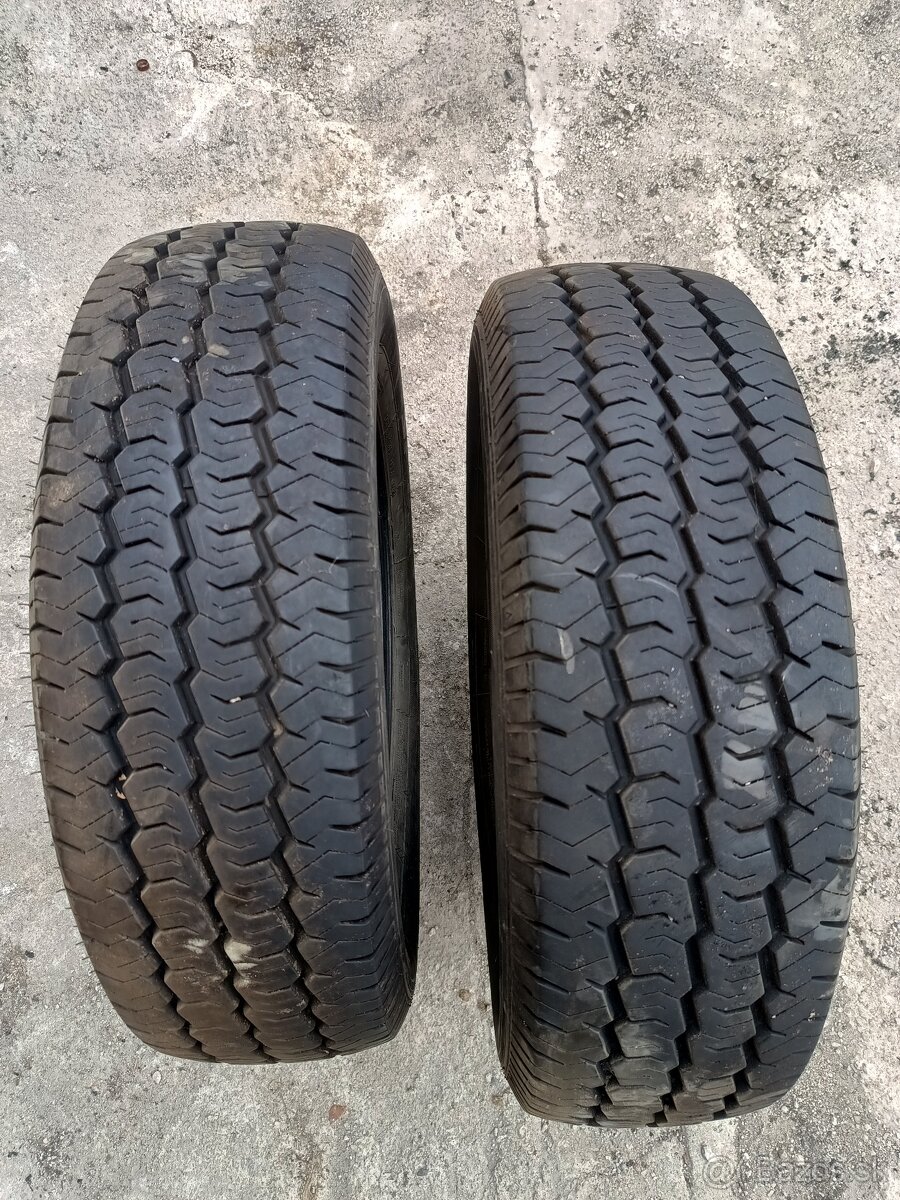 205/70 R15C