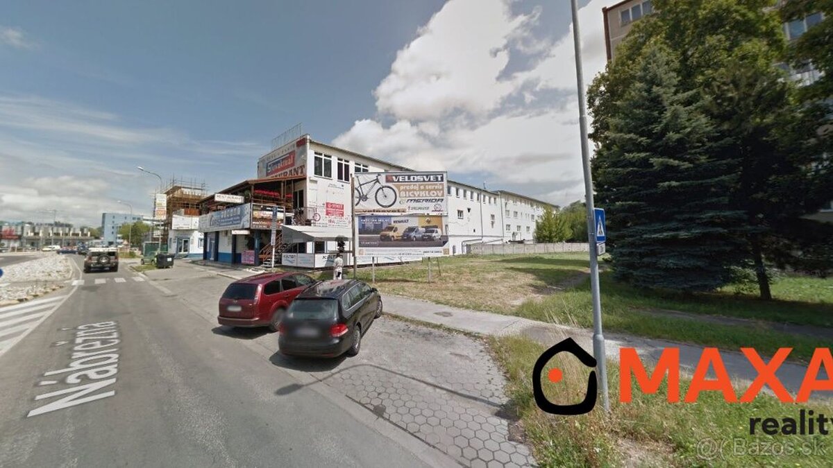 Pozemok na hlavnom ťahu v Prievidzi