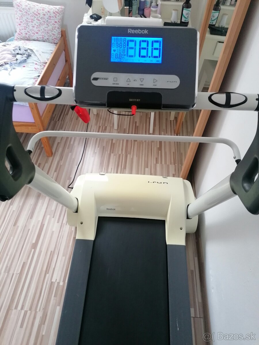 Predam Reebok bežiaci pas elektricky