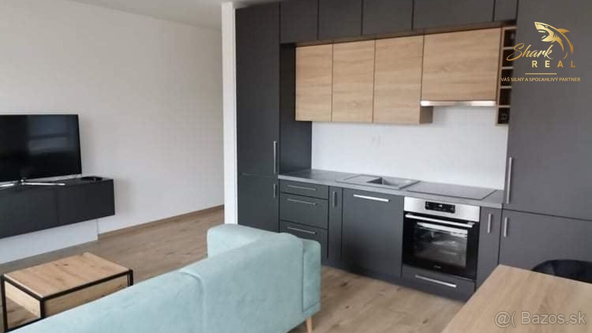 Kompletne zariadený 2 izbový byt s balkónom