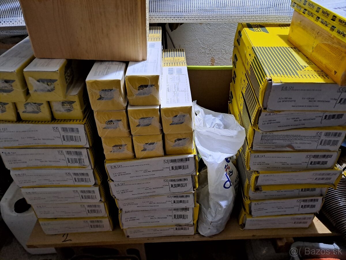 Predám bazicke elektródy esab 121.
