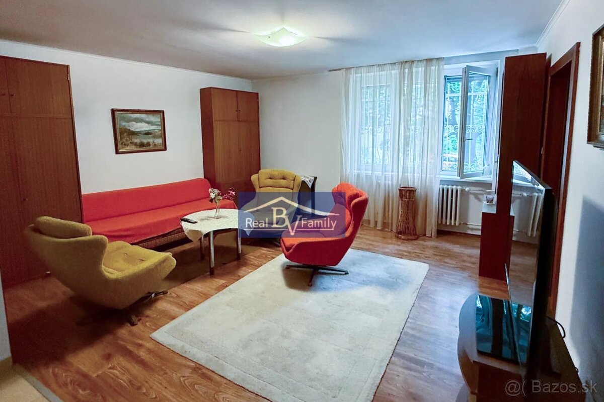 PREDAJ, DOHNÁNYHO, RUŽINOV - 2 IZBOVÝ BYT
