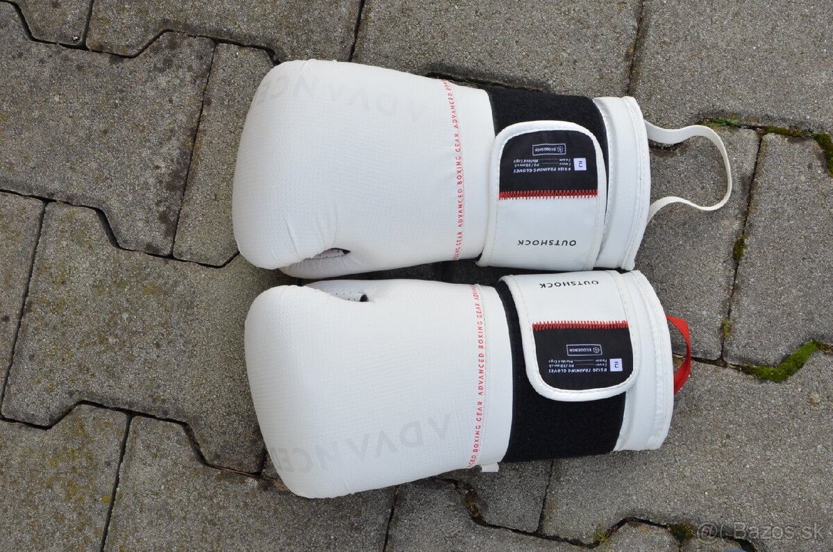 Boxovacie rukavice veľkosť 10 čisto nove