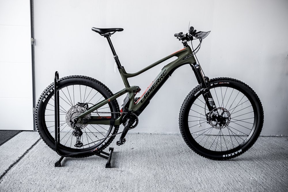 Elektrobicykel LAPIERRE E-ZESTY AM 9.2