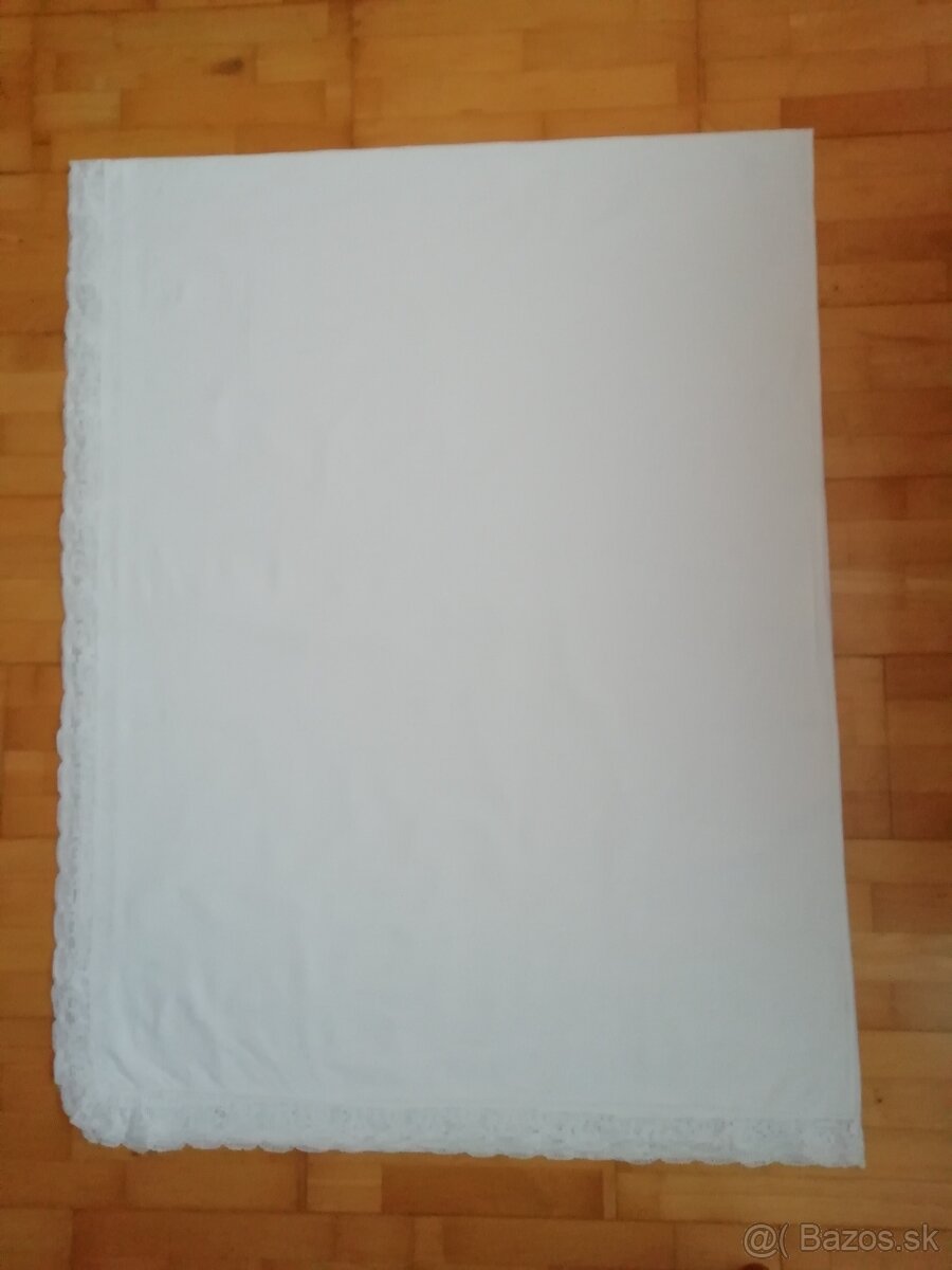 RETRO  OBRUS BAVLNENÝ S KRAJKOU