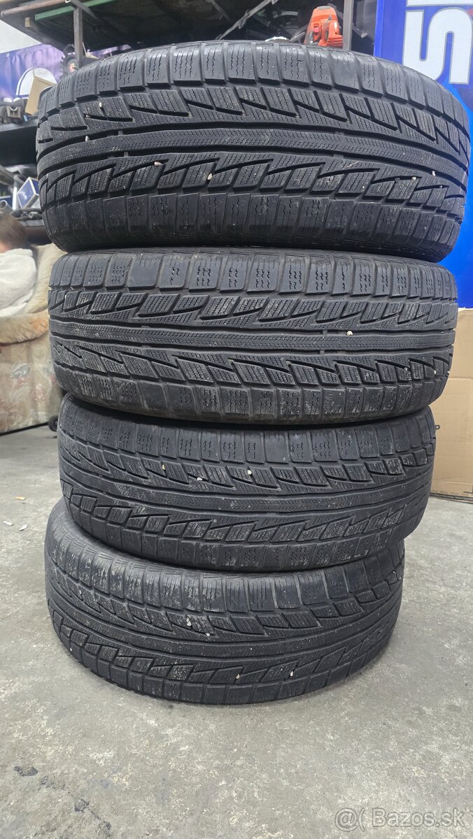 225/55r18