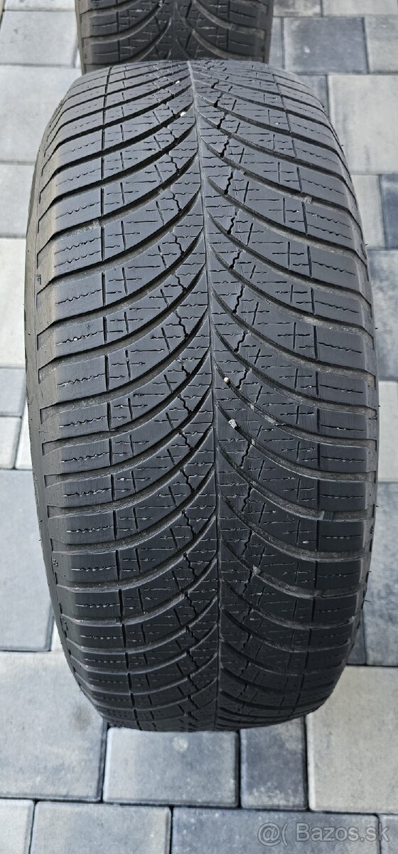 GoodYear vector 4seasons 225/55r18