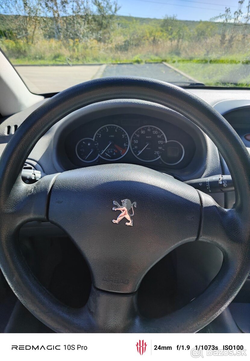 Peugeot 206 1.4 automat 2009