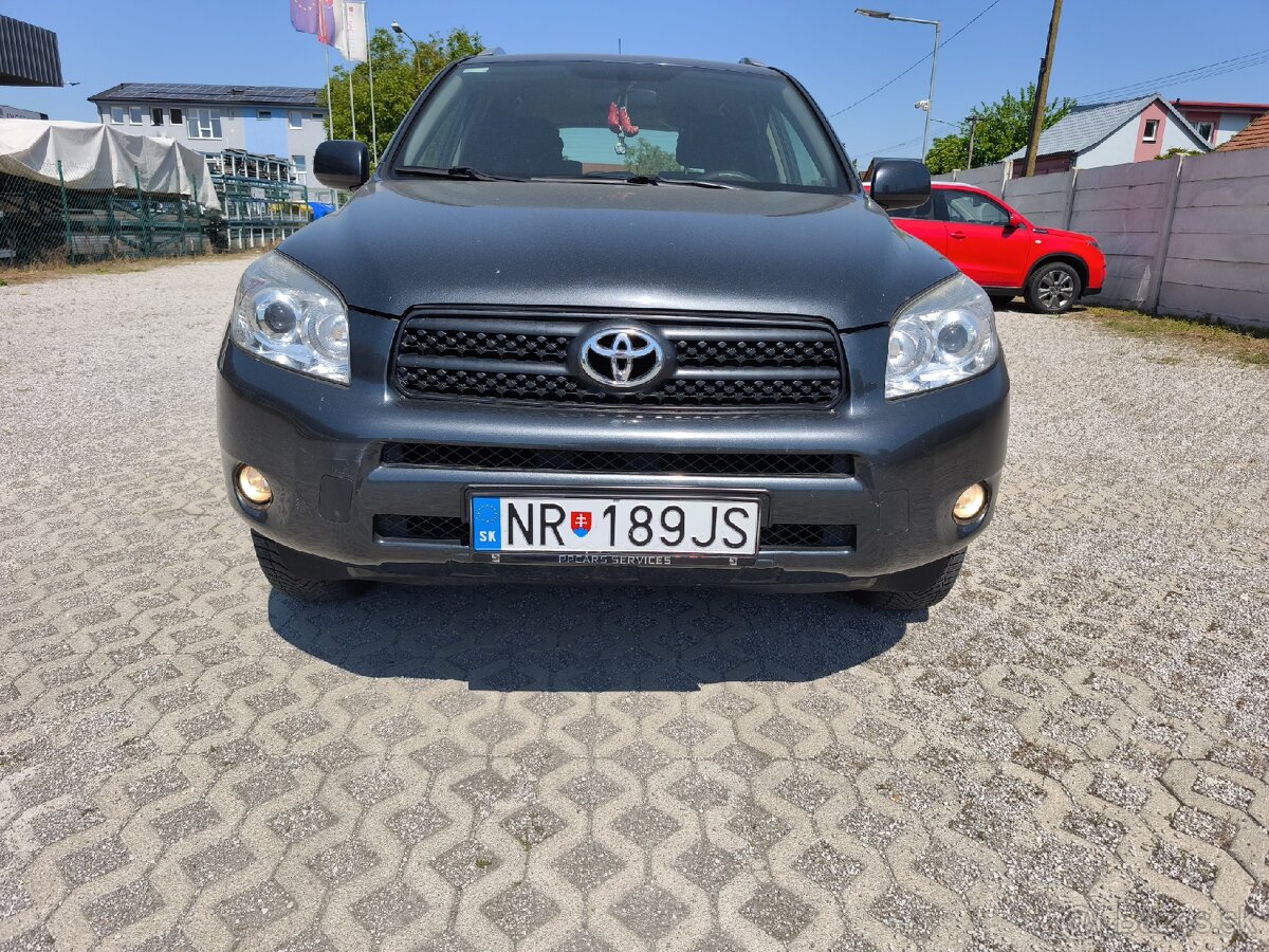 Toyota RAV4 2.2D 4x4