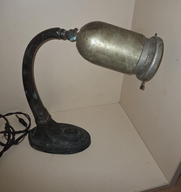 STARÁ LAMPA