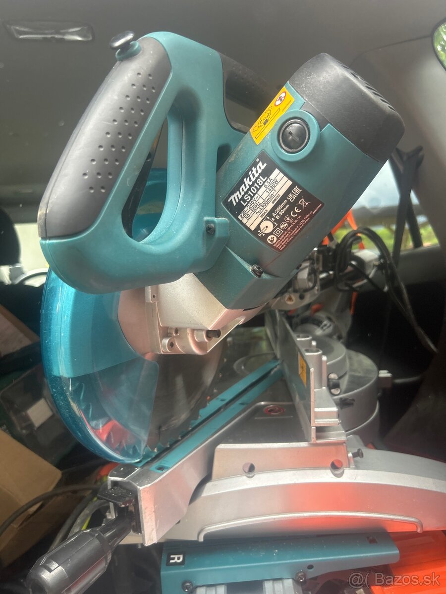 pokosova píla Makita LS1018L