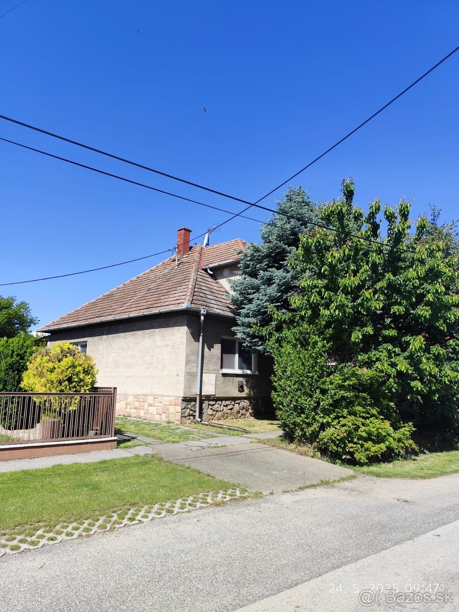 Predám rodinný dom Opoj dom 140 m2, pozemok 1300 m2