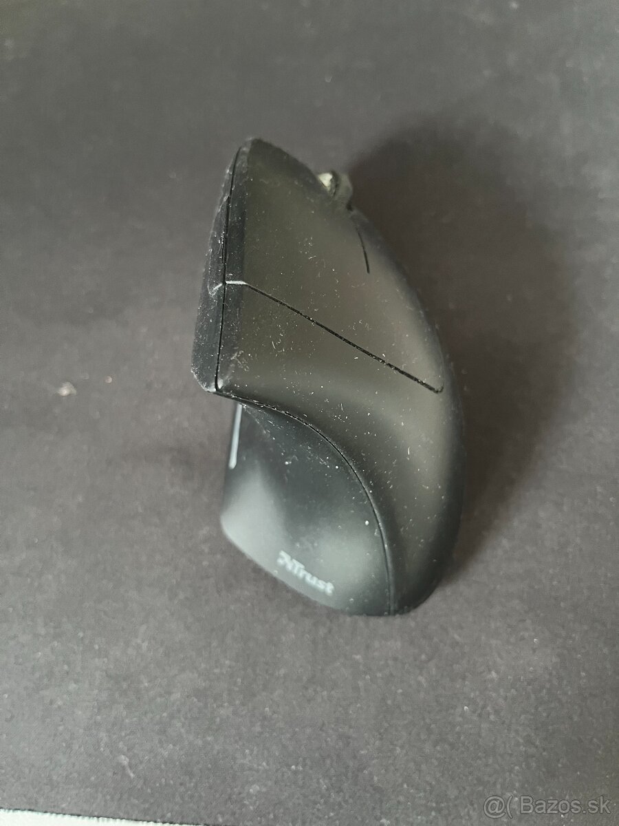 Vertikálna ergonomická bezdrôtová myš