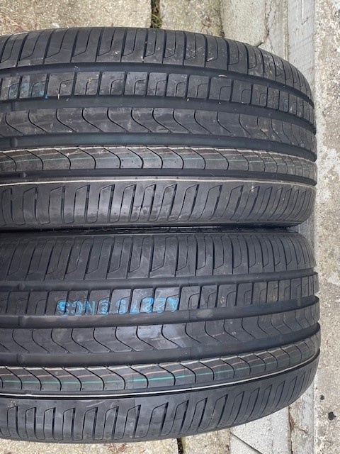 Predám nové pneumatiky  Pirelli Scorpion 275/35 , R22, 104 W