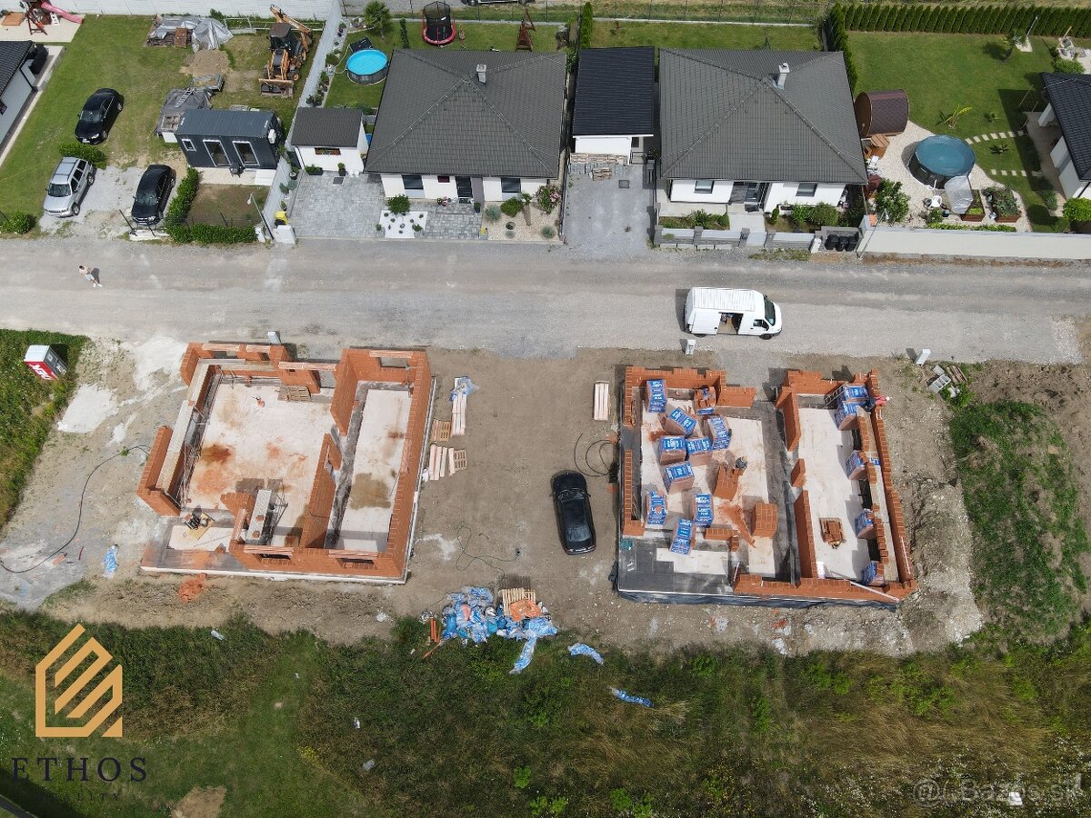 Na predaj: 2 novostavby rodinných domov – Mojš pri Žiline