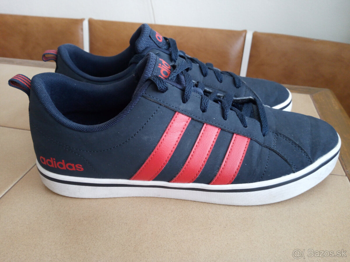 Panske vodeodolne botasky ADIDAS.
