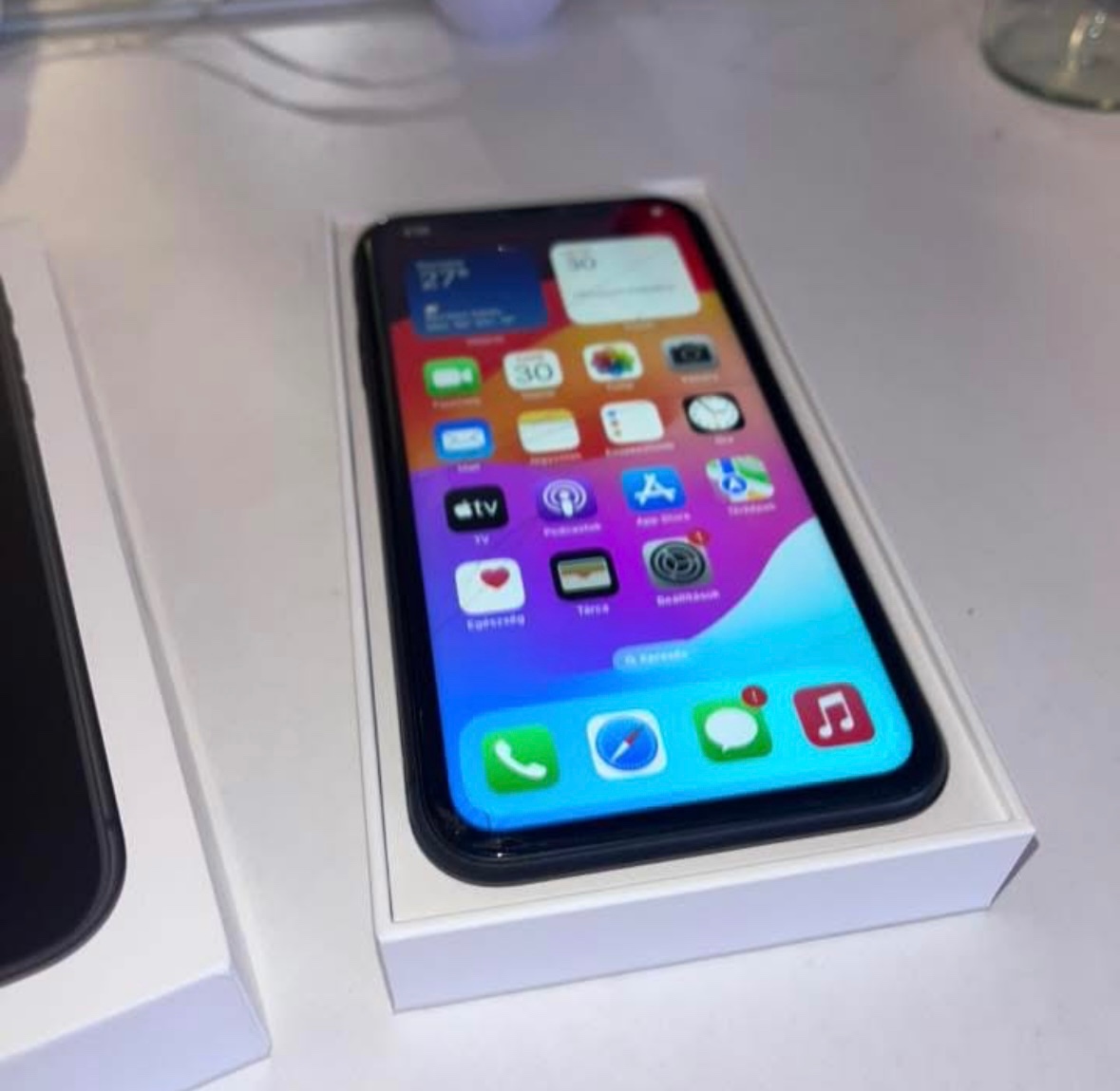 iPhone 11