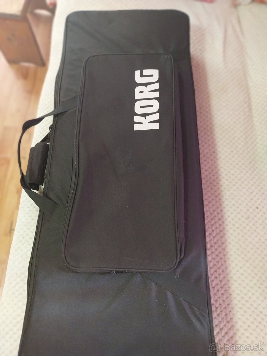 Korg pa 700 profesionál noví kupovali hudobnincach